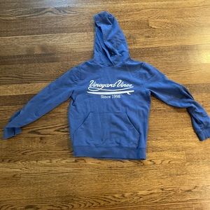 Boys size M Vineyard Vines hooded sweatshirt color blue. Great condition.